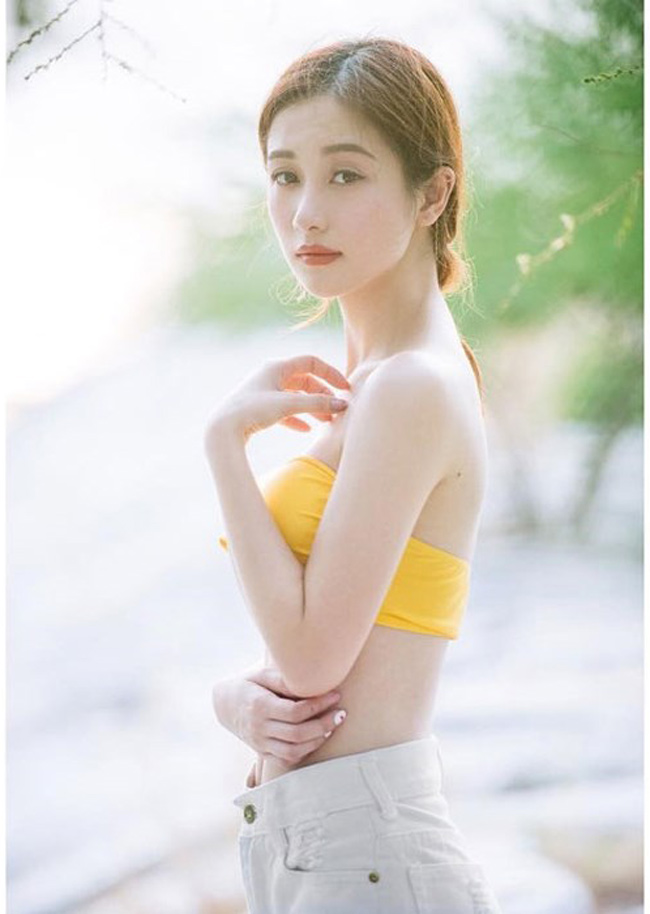 Thánh nữ Mì Gõ, Thanh Bi đua nhau diện áo hở nửa bầu ngực-19