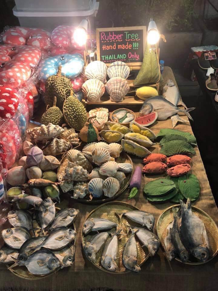 Dân mạng ngã ngửa khi thấy cô gái đeo sầu riêng làm túi xách và cái kết bất ngờ-9