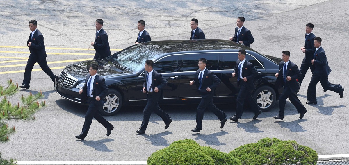 Lộ những thông tin không ngờ về dàn vệ sĩ bí ẩn của Chủ tịch Kim Jong Un-4