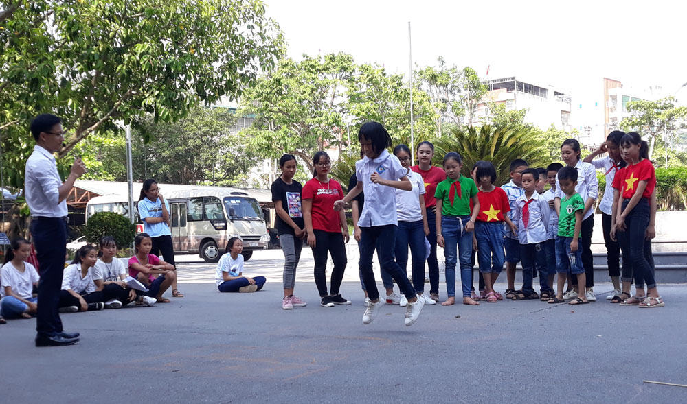 Hào hứng trở về tuổi thơ của bố mẹ-8