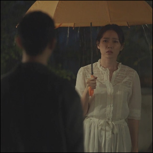 Gu thời trang chất phát ngất của bà cô tuổi băm trong Chị đẹp mua cơm ngon cho tôi ăn-9