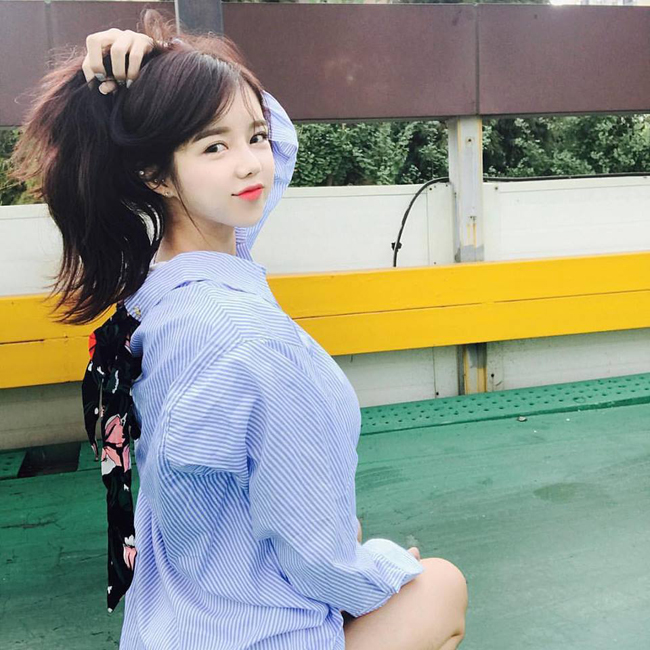 Cô gái gợi cảm nhất Hàn Quốc lại gây sốt khi đi xem ca nhạc-14