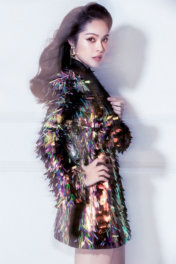 Dương Cẩm Lynh lần đầu lột xác cá tính, gai góc trong bộ ảnh mới-15