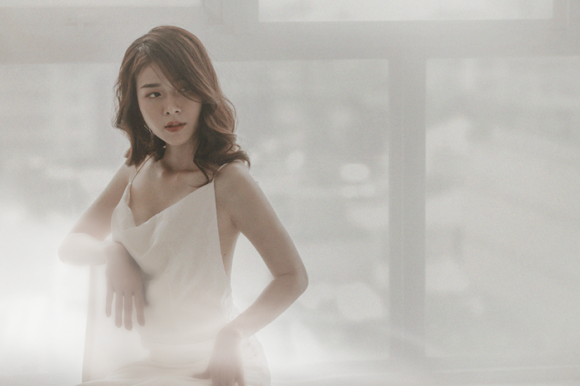 Diệp Bảo Ngọc hở vai trần gợi cảm, khẳng định đẹp hơn nhờ không quan tâm thị phi-5