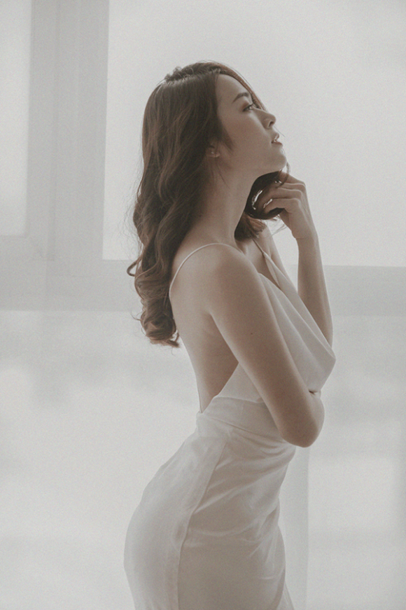 Diệp Bảo Ngọc hở vai trần gợi cảm, khẳng định đẹp hơn nhờ không quan tâm thị phi-11