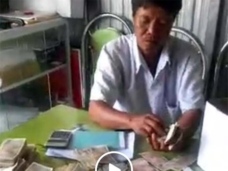 Kết luận bất ngờ vụ dùng tiền lẻ nộp thuế rồi livestream trên mạng
