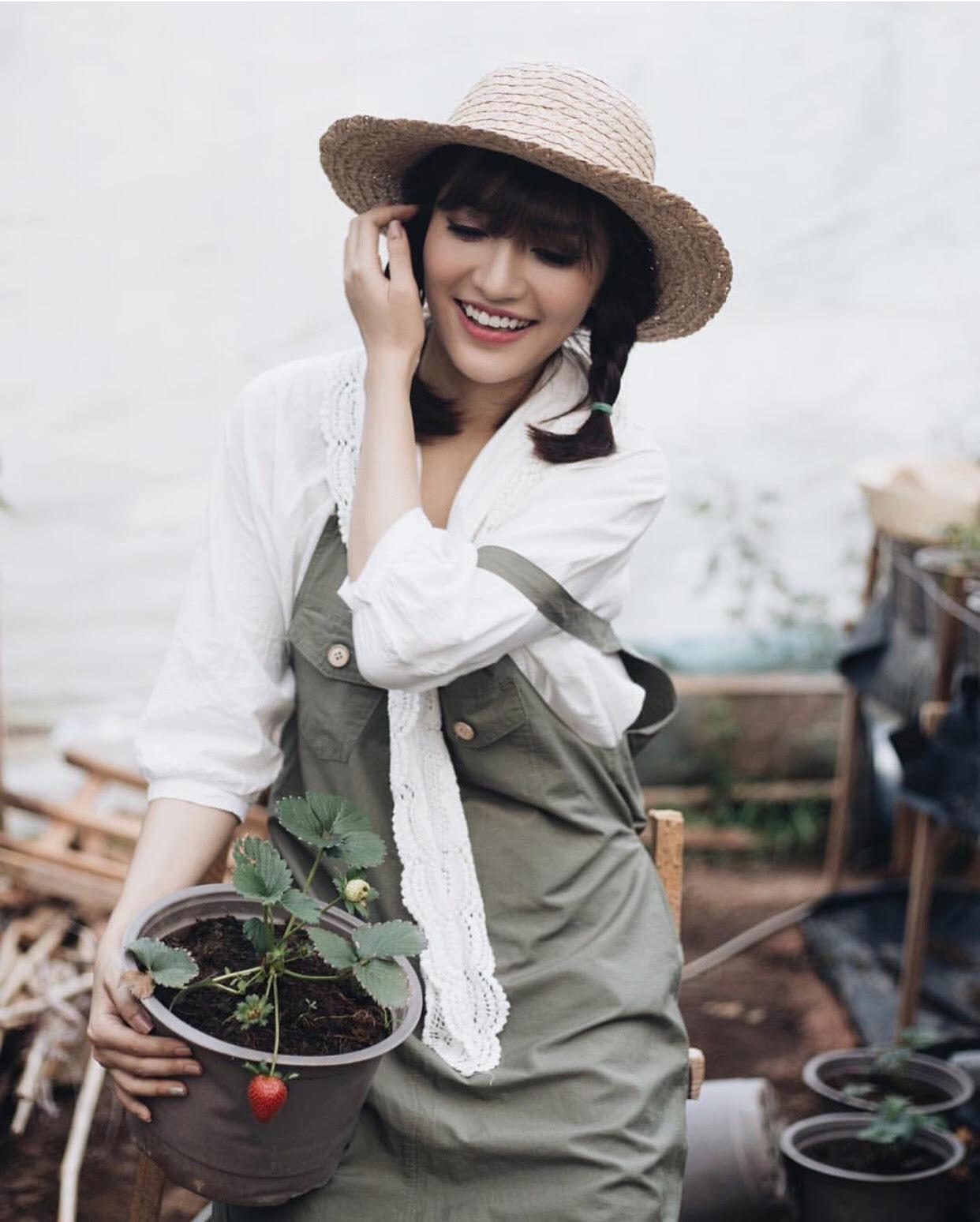 Kiểu tóc tưởng quê mùa, lỗi mốt bỗng dưng trở lại khiến người đẹp Việt mê mệt-6