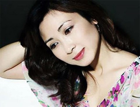 Diễn viên xinh đẹp Khánh Huyền - vợ anh trưởng thôn