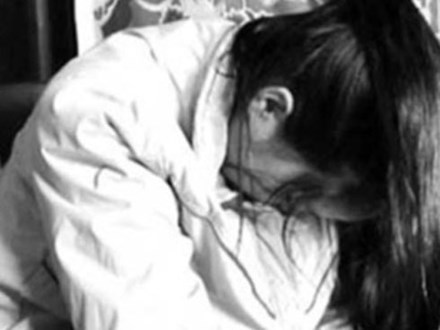 Bé gái 14 tuổi bị hãm hiếp trong toilet siêu thị gây phẫn nộ