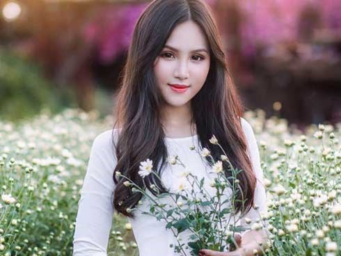 Cô gái bình luận trận Ai Cập - Uruguay được dân mạng tìm kiếm