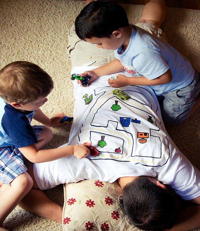 Đừng dại dột để trẻ ở nhà một mình với bố mùa World Cup-4