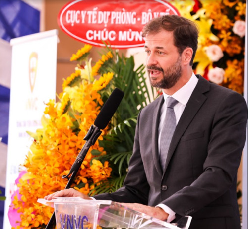 Hệ thống tiêm chủng VNVC ra mắt vắc xin 6in1 mới-3