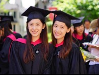 Xinh như hotgirl lại tốt nghiệp thạc sĩ Harvard chỉ trong 1 năm, cặp chị em sinh đôi này đang khiến hàng triệu người ngưỡng mộ