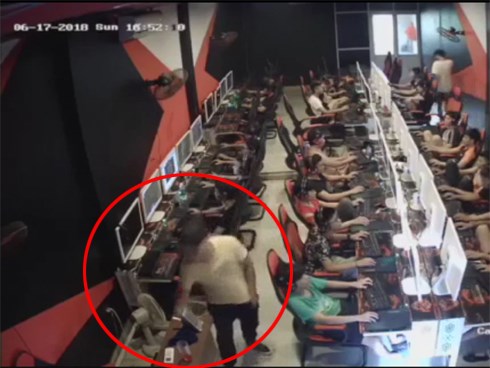 Hà Nội: Thanh niên cụt 4 ngón tay ăn trộm điện thoại trong quán internet rồi lỉnh mất