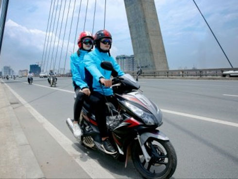 Anh nông sáng chế robot bán đi 14 nước-4