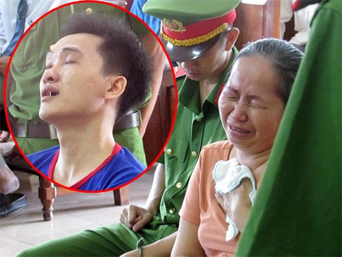 Người mẹ khóc nức nở xin tha tội chết cho kẻ giết con mình