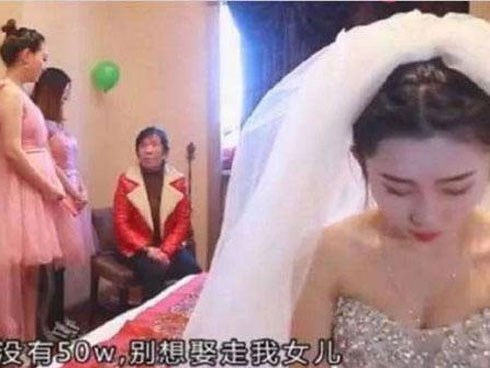 Phù dâu xinh đẹp cướp chú rể ngay tại đám cưới và câu chuyện bất ngờ phía sau