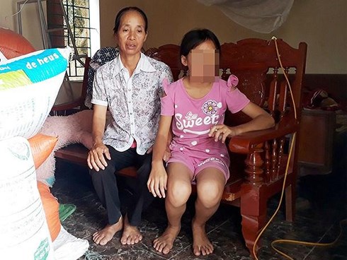 Bé gái 11 tuổi bị kẻ nhiễm HIV xâm hại: Bi kịch trong ngôi nhà nghèo nhất xóm
