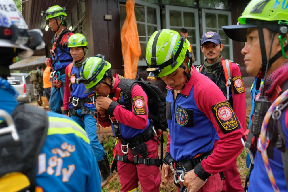 Thái Lan chạy đua với thời gian giải cứu 12 thiếu niên và huấn luyện viên mất tích do mưa lũ-8