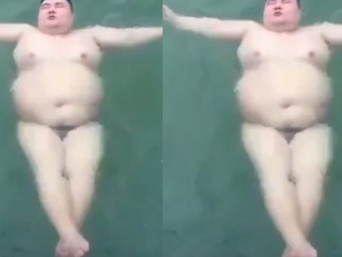 Khi bạn quá béo thì việc học bơi sẽ trở thành vô nghĩa