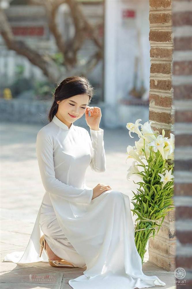 Hình ảnh các thiếu nữ Việt say sưa tạo dáng bên hoa 4 mùa | Tin tức Online