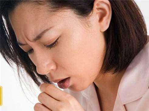 Vợ bị ung thư phổi giai đoạn cuối, chồng nghe tin liền bật khóc nói 