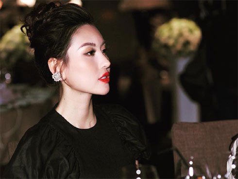 Hà Lade khoe ảnh vừa phẫu thuật hạ gò má, tự nhận mình trẻ như 2k-2