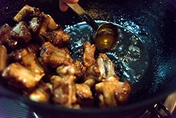 Mách bạn thêm một cách làm sườn xào chua ngọt ngon hơn hẳn-3