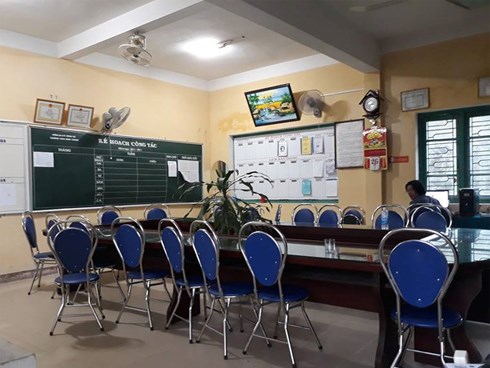 Tạo điều kiện cho cô giáo bị cưỡng hiếp chuyển công tác