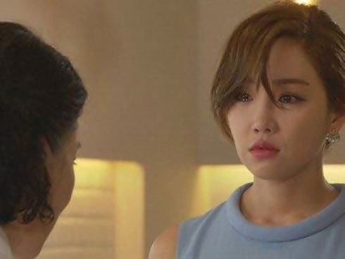 Thắt lòng xách vali rời khỏi nhà vì mẹ chồng tai quái tuy miệng vẫn luôn nói “thương dâu như con”