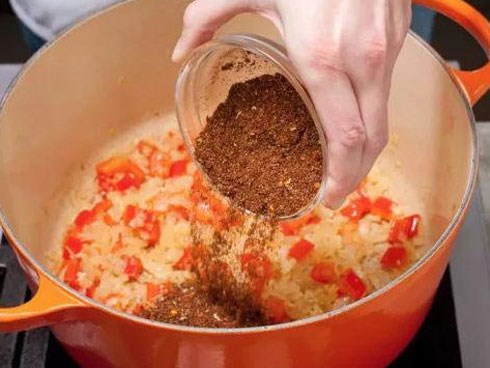 9 mẹo nấu ăn đơn giản nhưng không thể thiếu khi nấu ăn chị em cần biết