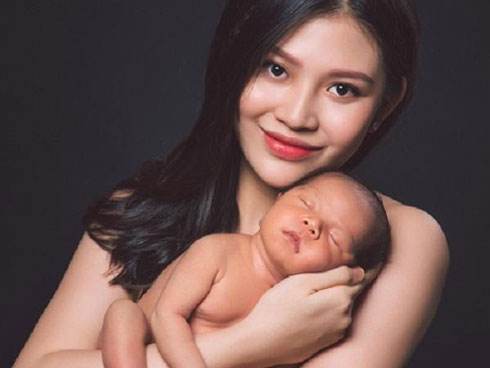 Diện bikini khoe dáng gọn sau sinh, Chúng Huyền Thanh để lộ vết rạn da thâm sì-9