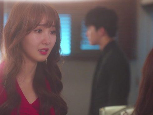 Đối xử với vợ trẻ như giúp việc lại còn trăng hoa bên ngoài, gã chồng nhận cái kết khiến người đời hả hê-3