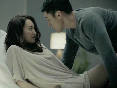 Ngỡ khôn ngoan chiếm trọn trái tim người tình, cô gái trong vai người thứ 3 nhận về cái kết không thể phũ phàng hơn