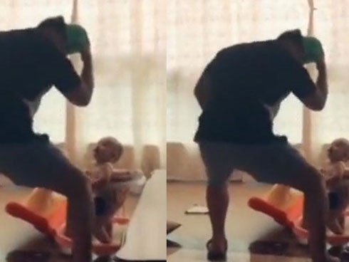 Khi bố là vũ công nhưng lại phải ở nhà trông con