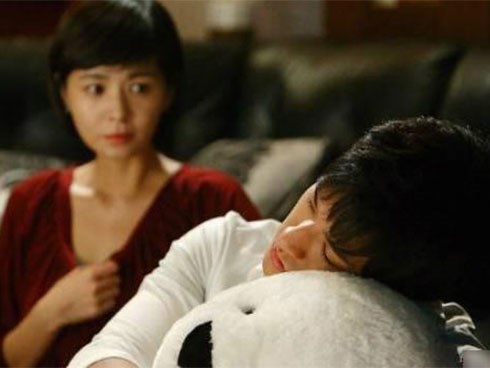 Chồng thú nhận nguyên nhân dẫn đến ngoại tình, nghe xong vợ chẳng những không giận mà còn thương anh hơn