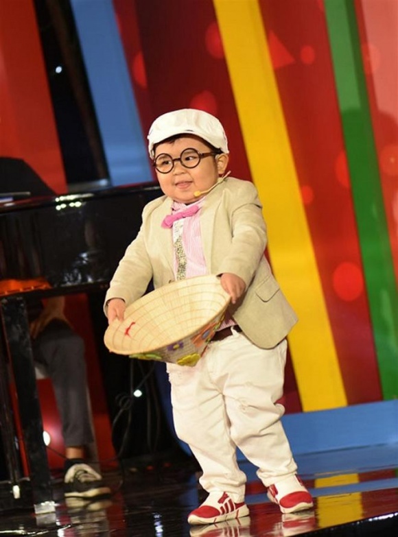 Hai nhóc mập thần đồng kiếm tiền trăm triệu của showbiz giờ ra sao sau 3 năm phủ đầy hào quang?-1