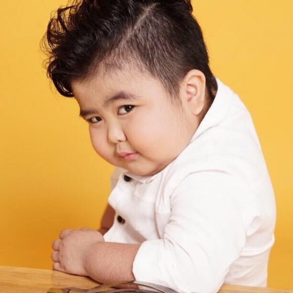 Hai nhóc mập thần đồng kiếm tiền trăm triệu của showbiz giờ ra sao sau 3 năm phủ đầy hào quang?-11