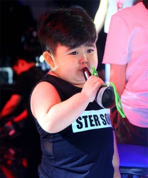 Hai nhóc mập thần đồng kiếm tiền trăm triệu của showbiz giờ ra sao sau 3 năm phủ đầy hào quang?-12