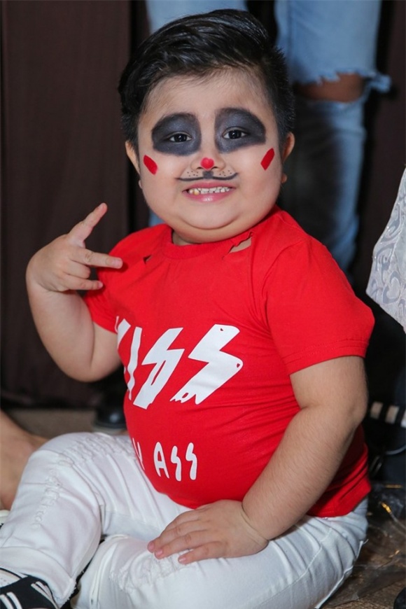 Hai nhóc mập thần đồng kiếm tiền trăm triệu của showbiz giờ ra sao sau 3 năm phủ đầy hào quang?-14