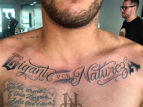 Bật mí hình xăm Người nhện và Batman cực chất trên lưng Neymar