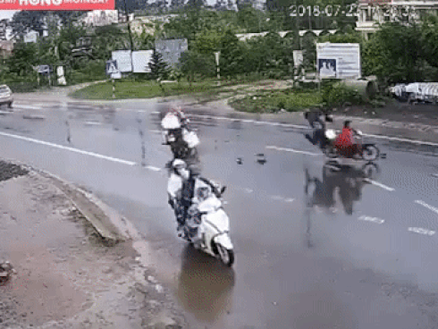 Vụ tai nạn kinh hoàng ở ngã ba, Tân Hội, Lâm Đồng