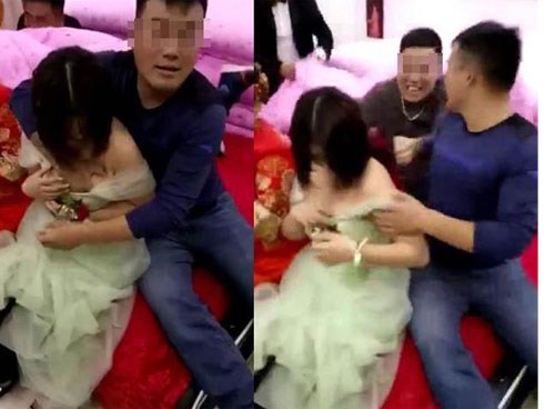 Phù dâu xinh đẹp bị khách nam sàm sỡ vòng 1 ngay tại đám cưới gây phẫn nộ