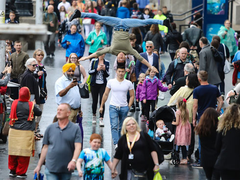 Anh em Quốc Cơ - Quốc Nghiệp xác lập kỉ lục Guiness Thế giới tại Ý với thành tích ấn tượng-9