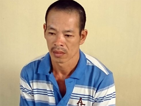 Bé gái ở miền Tây bị chồng ‘hờ’ của mẹ giao cấu đến sinh con