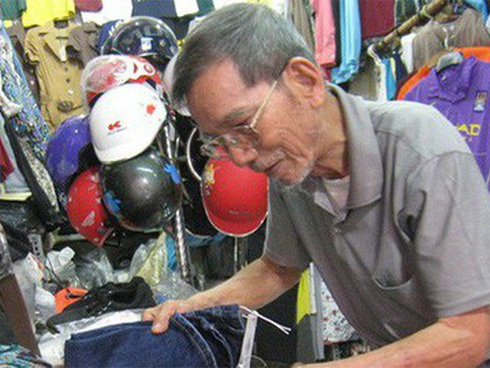 NS Trần Hạnh trước thềm được nhận danh hiệu NSND: Một mắt hỏng, một mắt nhìn được 50% và chuyện con dâu hiếu thảo-4