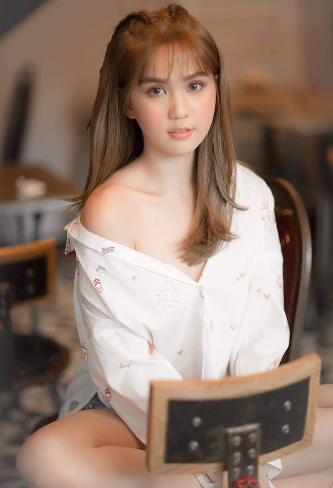 Ngọc Trinh để vòng 1 bốc hơi vì không ít lỗi lầm khi chọn váy áo-8