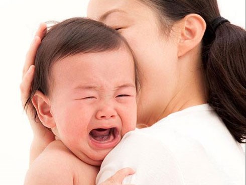 Ruồng rẫy vợ liệt và cái thai, 1 năm sau chồng quay lại tuyên bố sốc trên Facebook