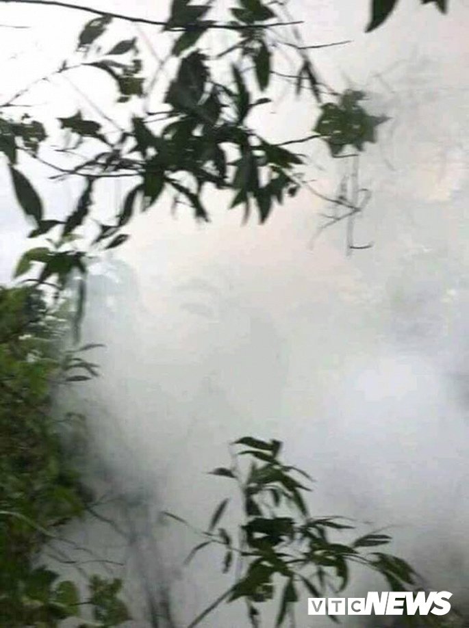 Ảnh: Hiện trường máy bay SU-22 rơi ở Nghệ An-1