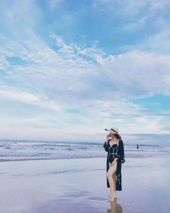 Chẳng hề thua kém hội chị em bạn dì, vợ MC Thành Trung cũng sở hữu body nóng bỏng đáng ngưỡng mộ-8